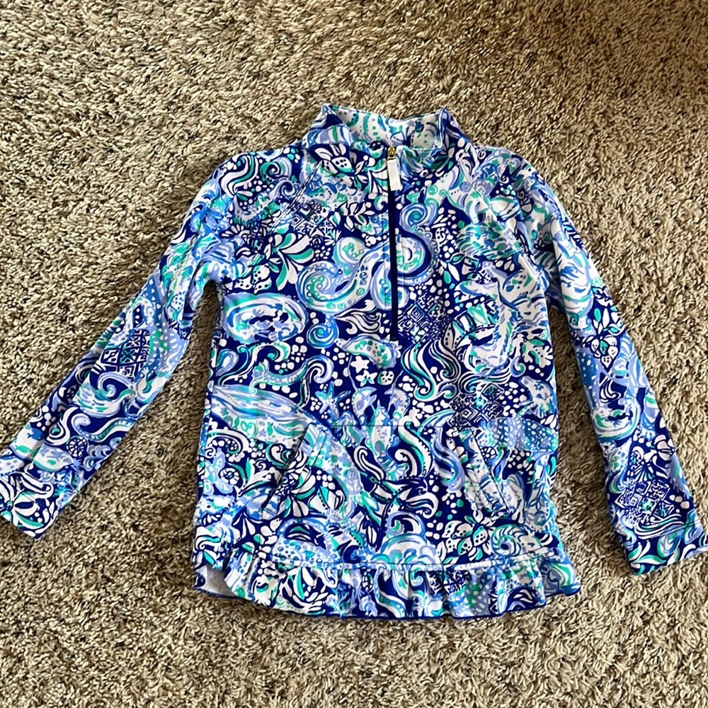 Lilly Pulitzer kids sweatshirt size 6-7 Medium.